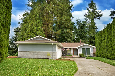 21968 Cliff Place, Maple Ridge, BC